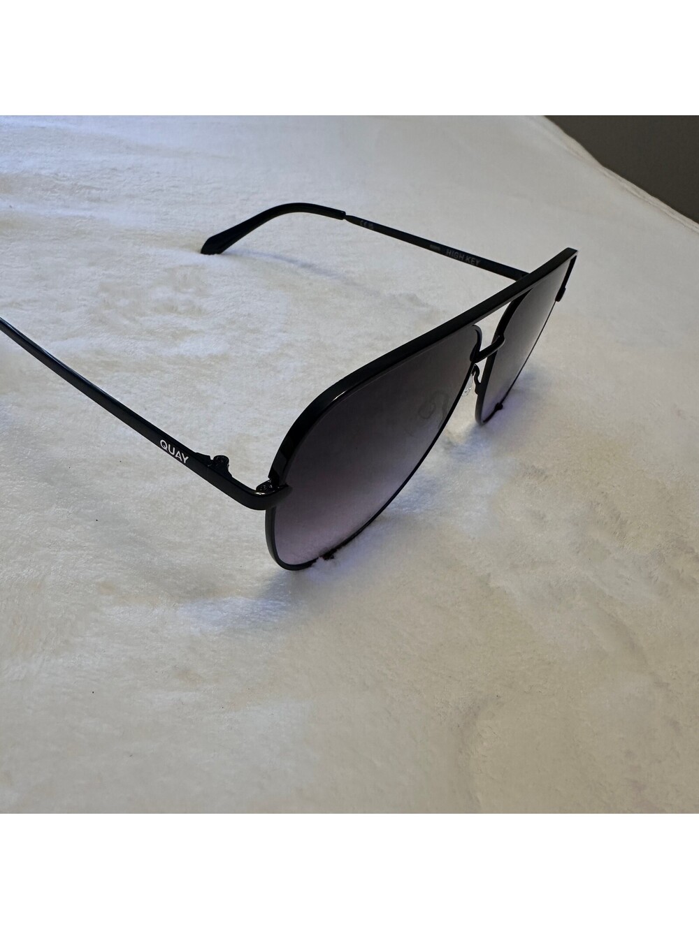 Quay High Key XL Aviator Sunglasses Black Frame with Gradient Lenses